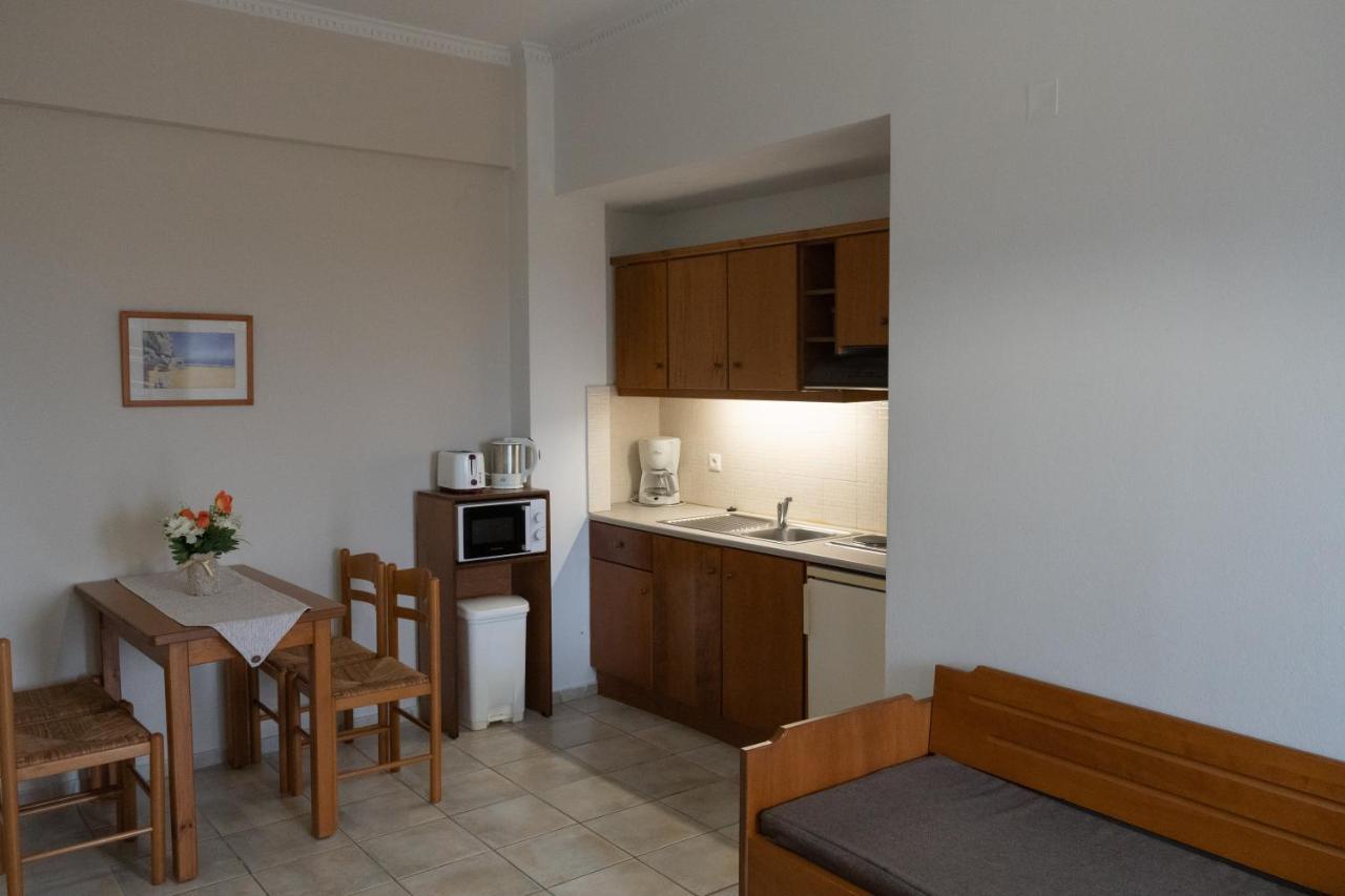 Aspri Petra Apartments อนาลิปซี ภายนอก รูปภาพ